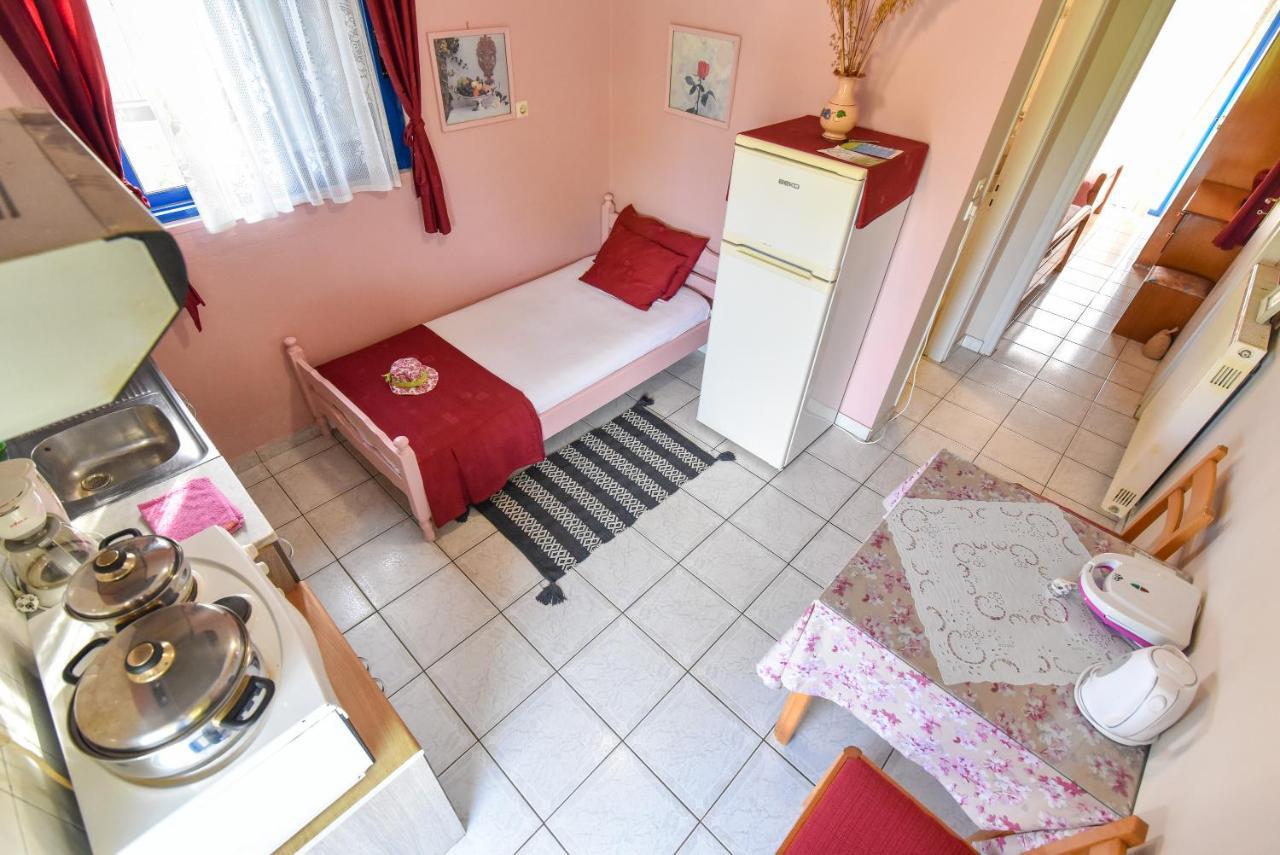 Appartement Leader à Mytikas  Extérieur photo